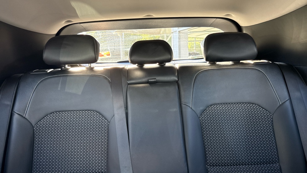 Kia Xceed 1.6 CRDi ISG 3 5dr Diesel Hatchback - Image 15