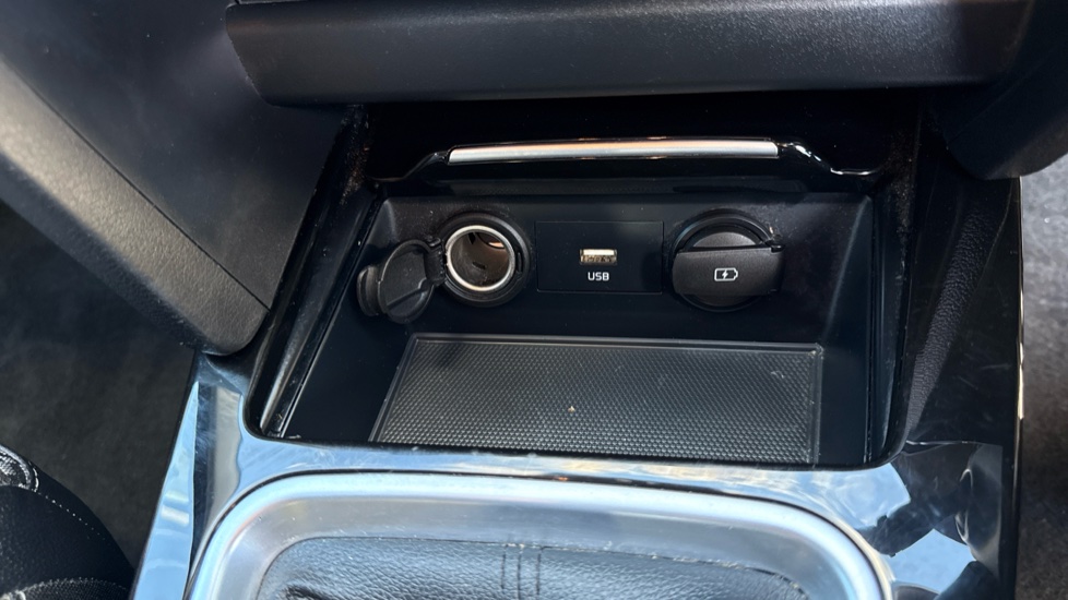 Kia Xceed 1.6 CRDi ISG 3 5dr Diesel Hatchback - Image 29