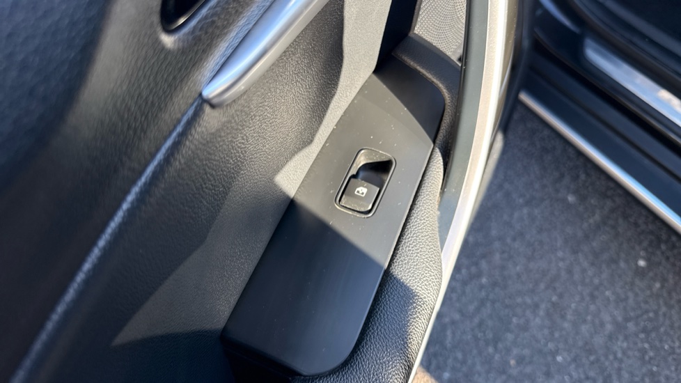 Kia Xceed 1.6 CRDi ISG 3 5dr Diesel Hatchback - Image 43