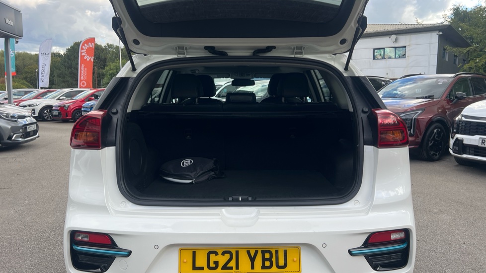 Kia E-Niro 150kW 4+ 64kWh 5dr Auto Electric Estate - Image 4