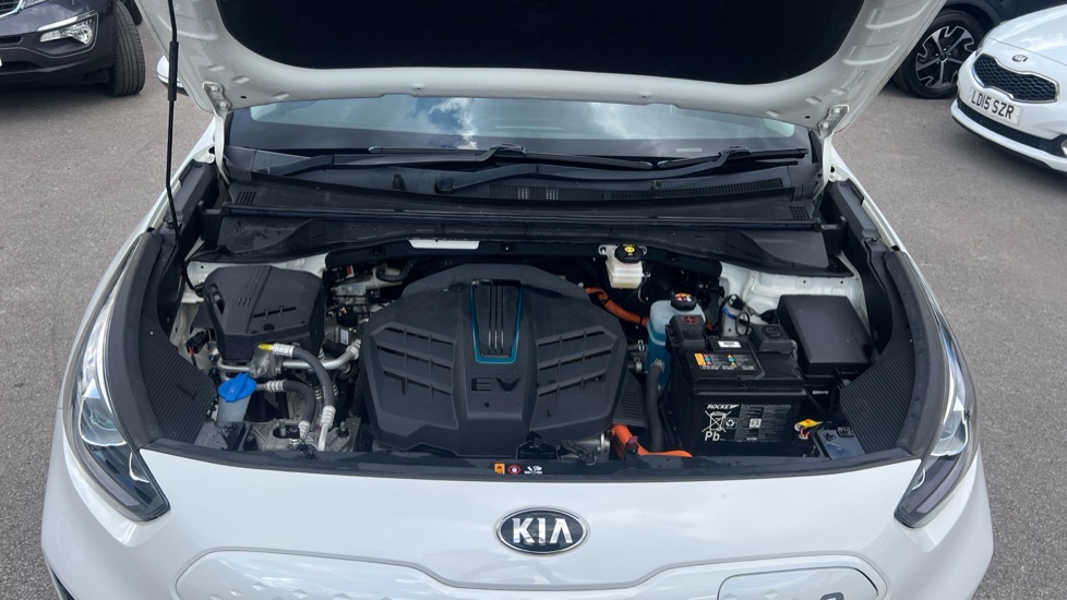 Kia E-Niro 150kW 4+ 64kWh 5dr Auto Electric Estate - Image 8