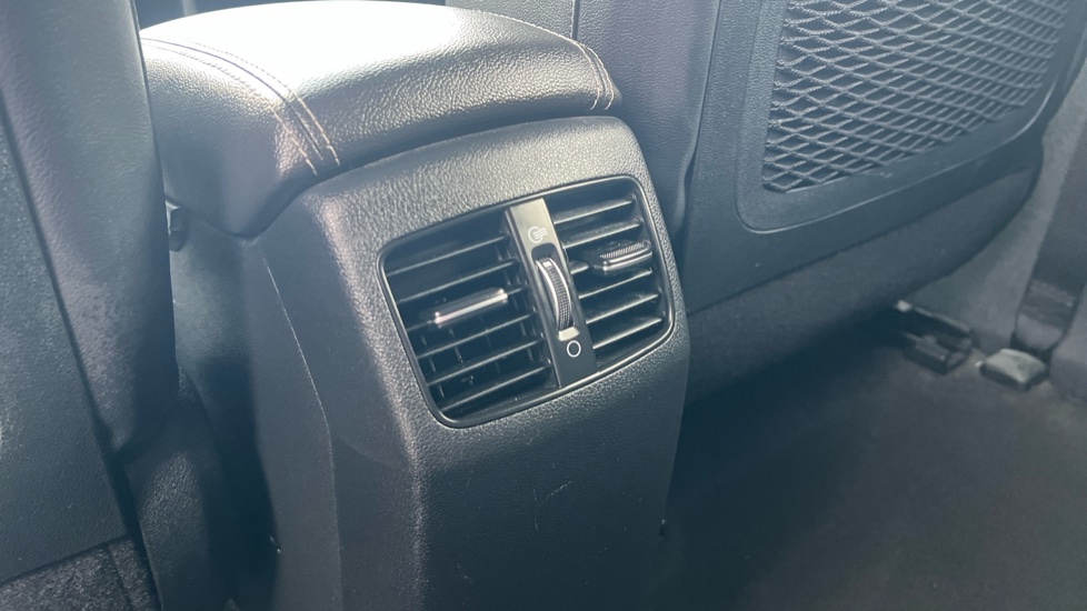 Kia E-Niro 150kW 4+ 64kWh 5dr Auto Electric Estate - Image 25