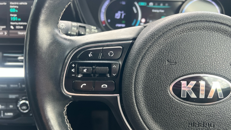 Kia E-Niro 150kW 4+ 64kWh 5dr Auto Electric Estate - Image 29