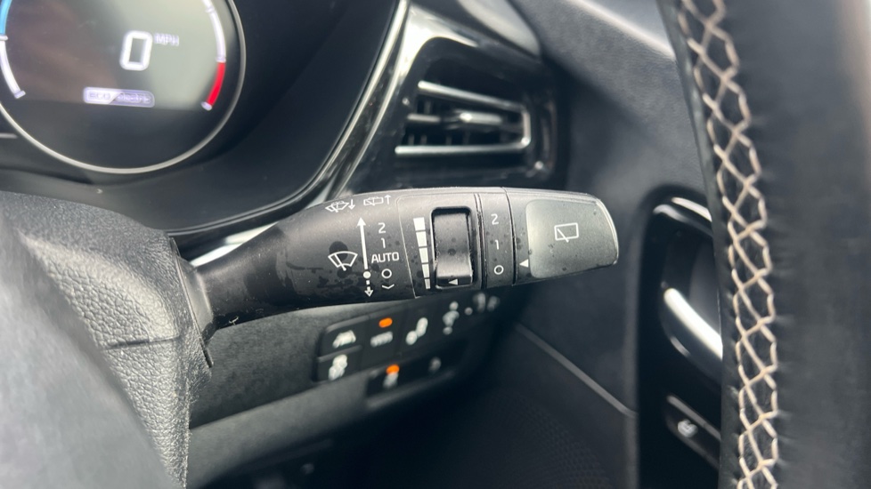 Kia E-Niro 150kW 4+ 64kWh 5dr Auto Electric Estate - Image 32