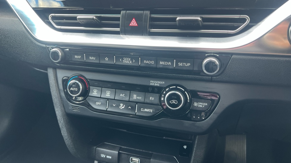 Kia E-Niro 150kW 4+ 64kWh 5dr Auto Electric Estate - Image 38