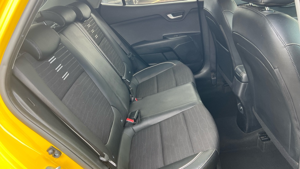 Kia Stonic 1.0T GDi 48V GT-Line S 5dr Petrol Estate - Image 25