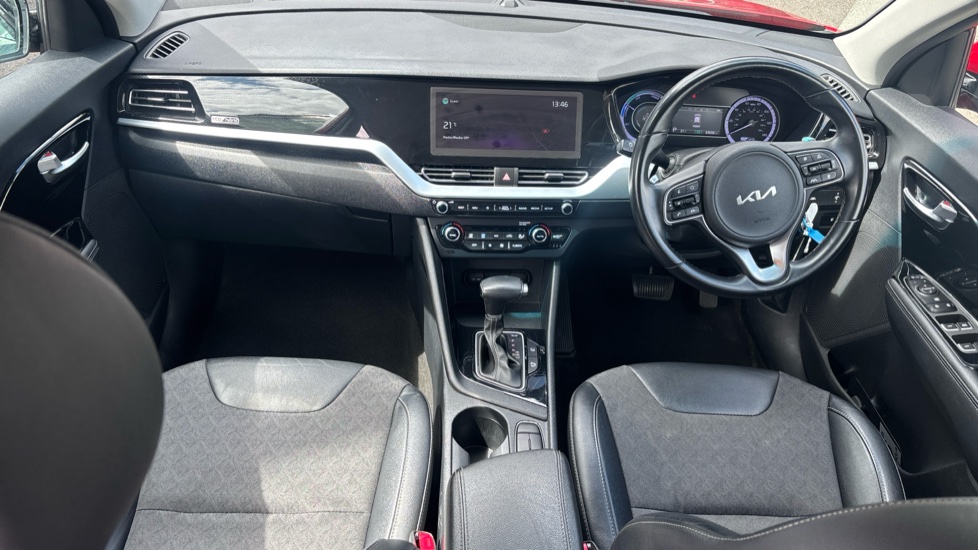 Kia Niro 1.6 GDi Hybrid Connect 5dr DCT Hybrid Estate - Image 10