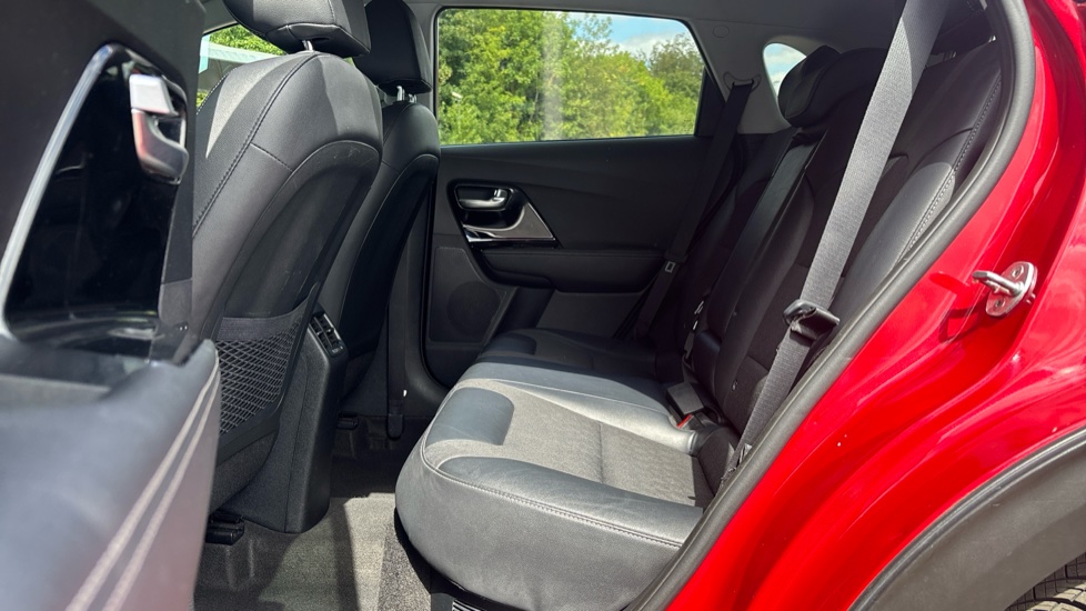 Kia Niro 1.6 GDi Hybrid Connect 5dr DCT Hybrid Estate - Image 16