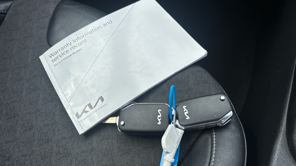 Kia Niro 1.6 GDi Hybrid Connect 5dr DCT Hybrid Estate - Image 19