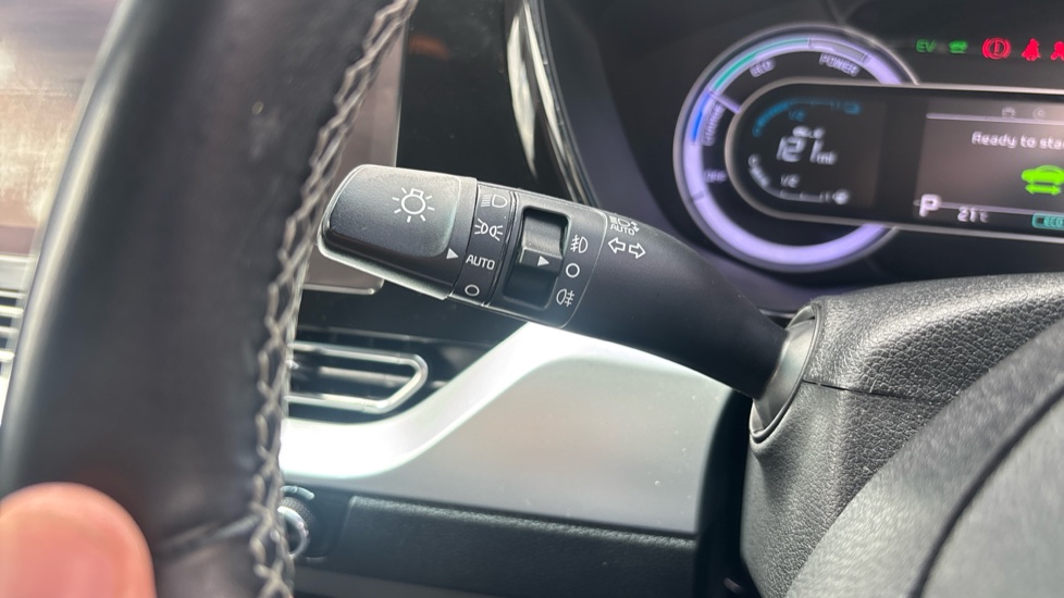 Kia Niro 1.6 GDi Hybrid Connect 5dr DCT Hybrid Estate - Image 24