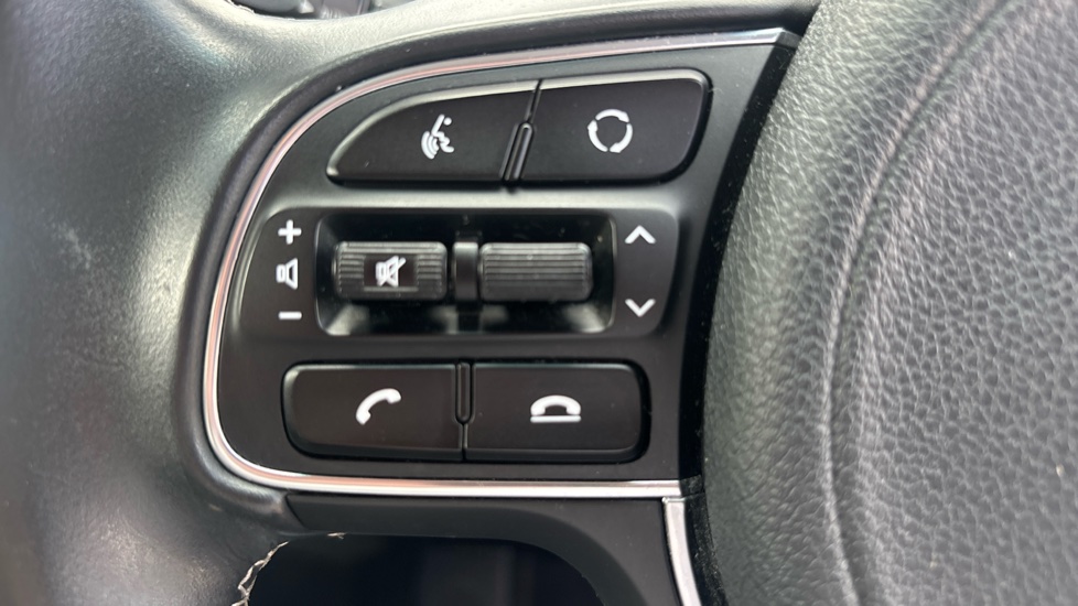 Kia Niro 1.6 GDi Hybrid Connect 5dr DCT Hybrid Estate - Image 26