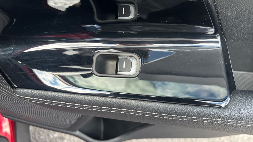 Kia Niro 1.6 GDi Hybrid Connect 5dr DCT Hybrid Estate - Image 35