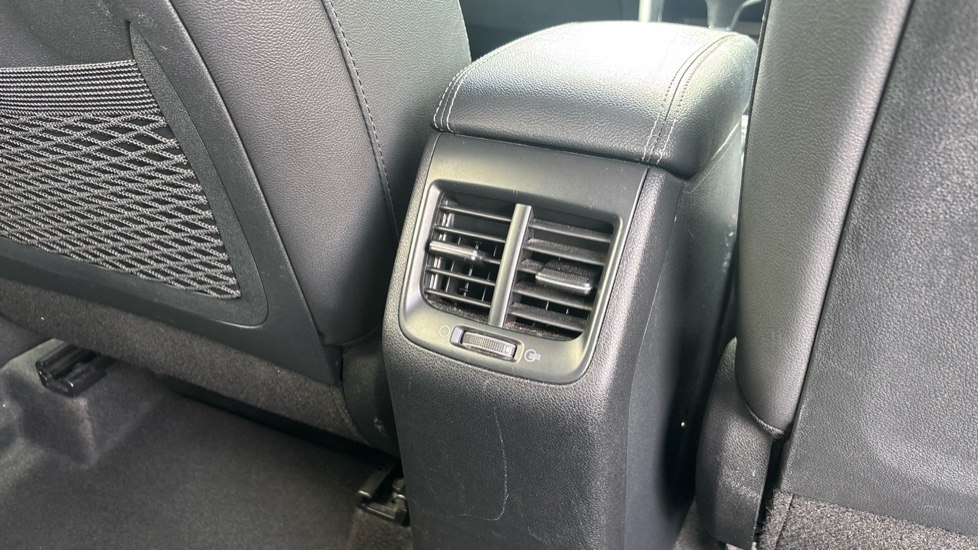 Kia Niro 1.6 GDi Hybrid Connect 5dr DCT Hybrid Estate - Image 36