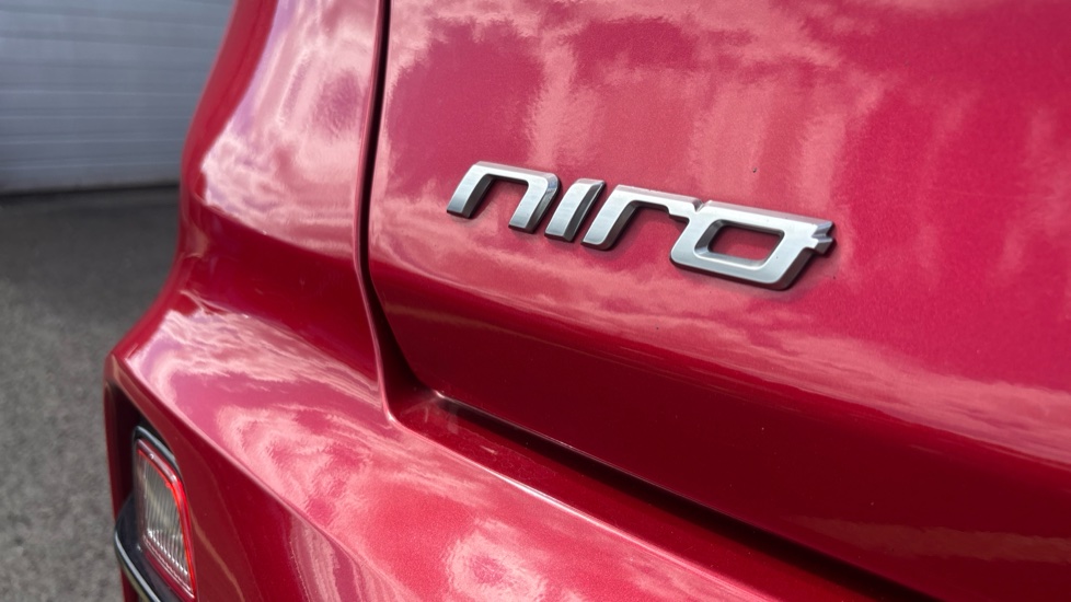 Kia Niro 1.6 GDi Hybrid Connect 5dr DCT Hybrid Estate - Image 40