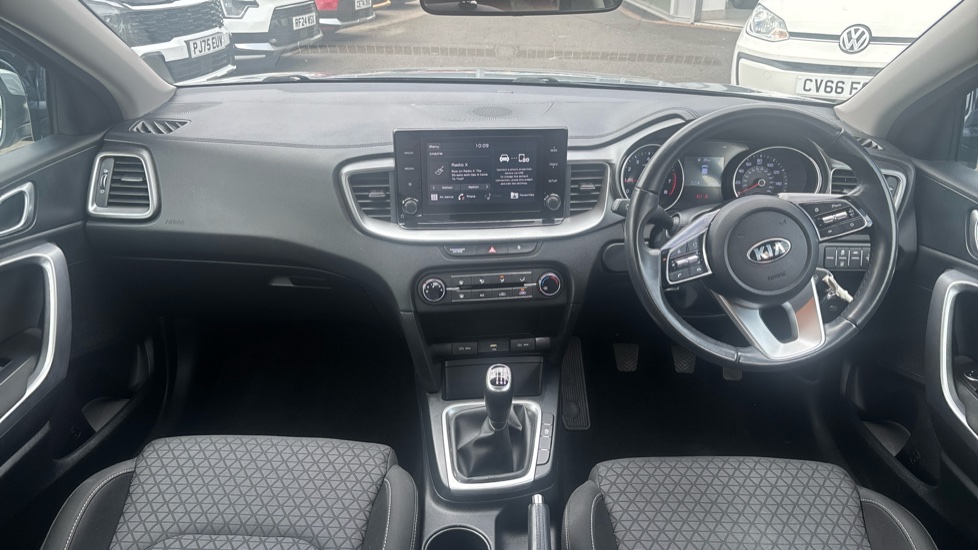 Kia Xceed 1.0T GDi ISG 2 5dr Petrol Hatchback - Image 10