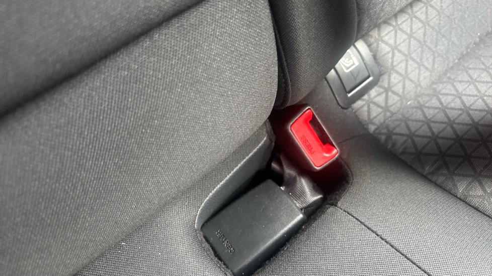 Kia Xceed 1.0T GDi ISG 2 5dr Petrol Hatchback - Image 17