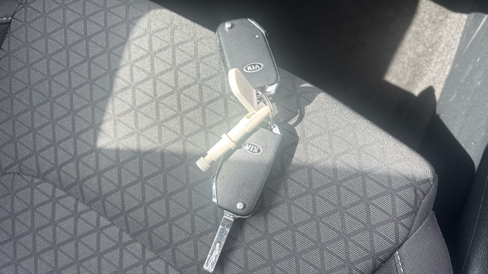 Kia Xceed 1.0T GDi ISG 2 5dr Petrol Hatchback - Image 20