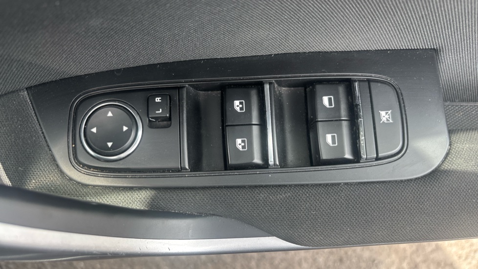 Kia Xceed 1.0T GDi ISG 2 5dr Petrol Hatchback - Image 21