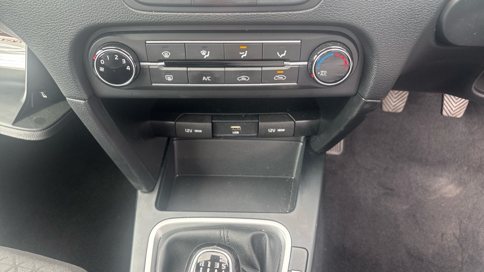 Kia Xceed 1.0T GDi ISG 2 5dr Petrol Hatchback - Image 29