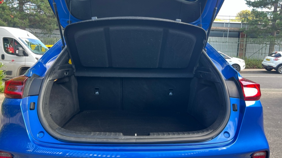 Kia Xceed 1.0T GDi ISG Edition 5dr Petrol Hatchback - Image 4