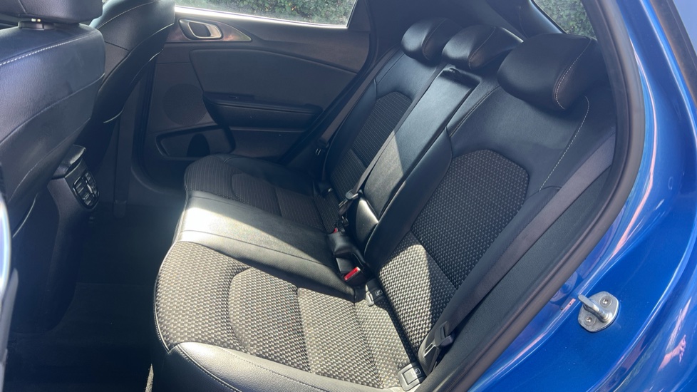 Kia Xceed 1.0T GDi ISG Edition 5dr Petrol Hatchback - Image 23