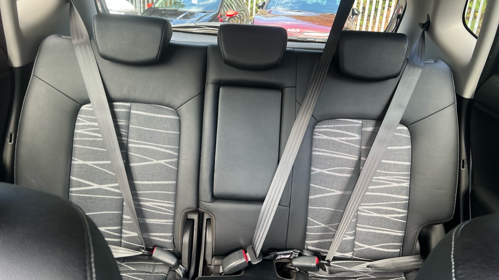 Kia Venga 1.6 3 5dr Auto [6] Petrol Hatchback - Image 15