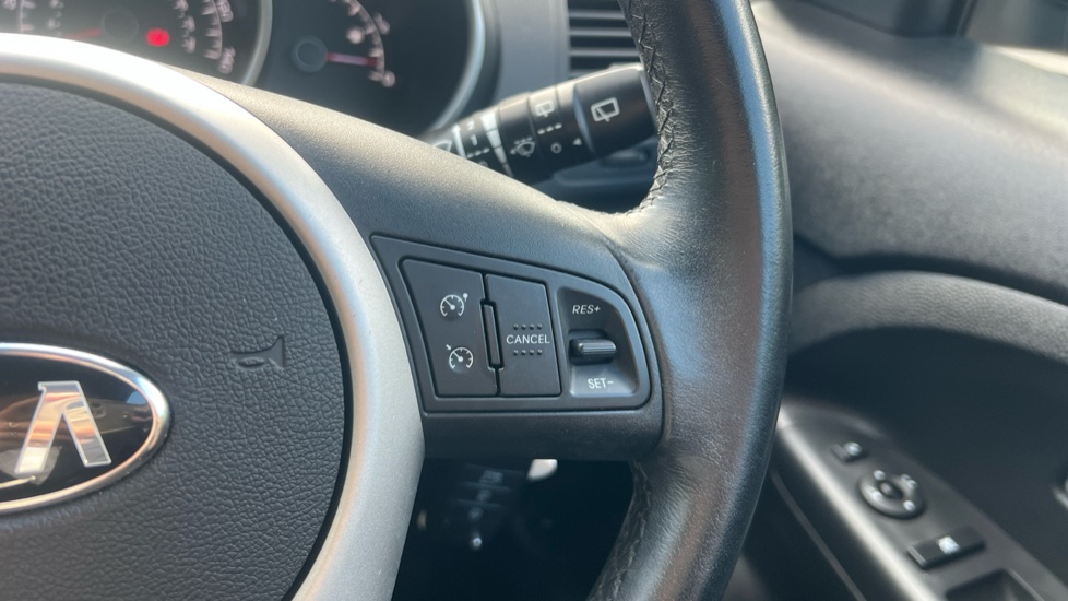 Kia Venga 1.6 3 5dr Auto [6] Petrol Hatchback - Image 28