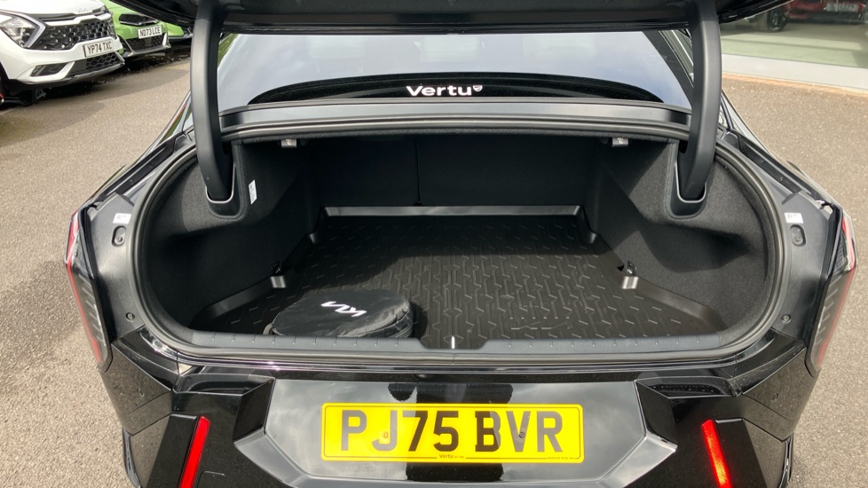 Kia EV4 150kW GT-Line S 81kWh 4dr Auto Electric Saloon - Image 4