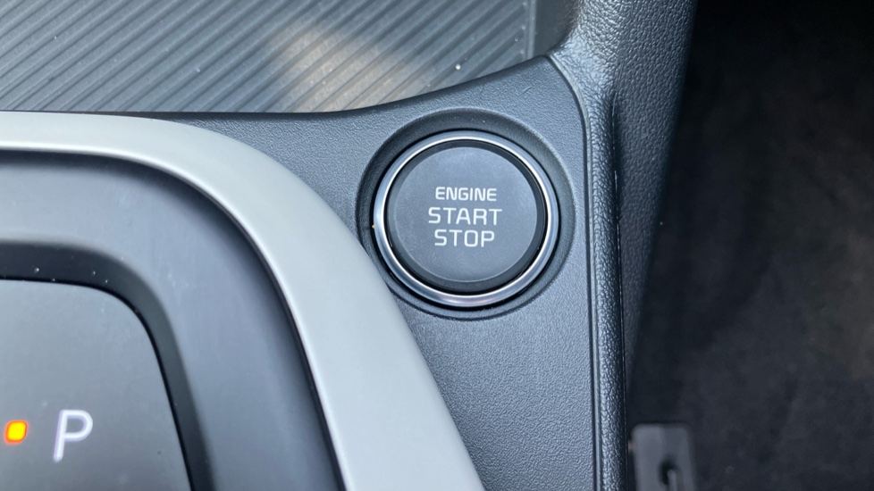 Kia K4 1.0T-GDi 115 48V GT-Line S 5dr DCT Petrol Hatchback - Image 34