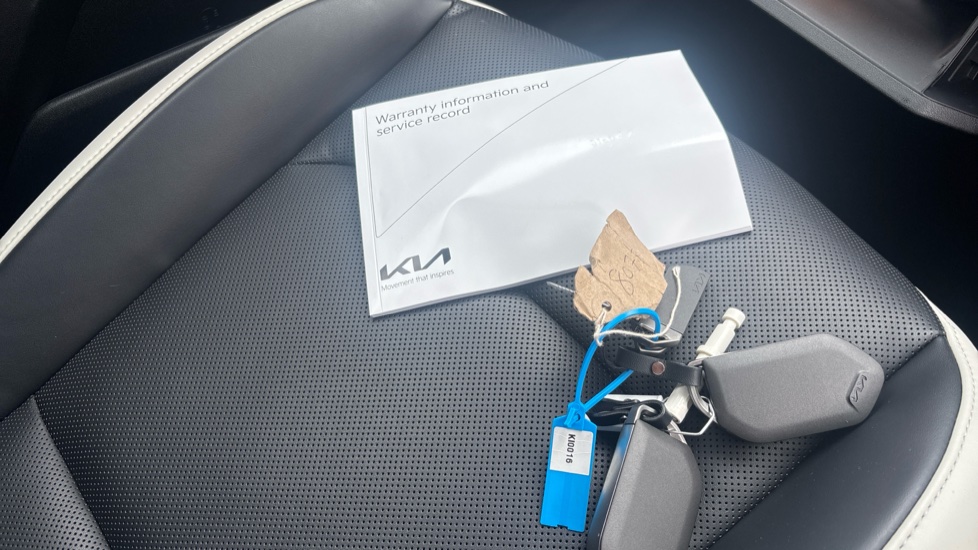 Kia K4 1.0T-GDi 115 48V GT-Line S 5dr DCT Petrol Hatchback - Image 19