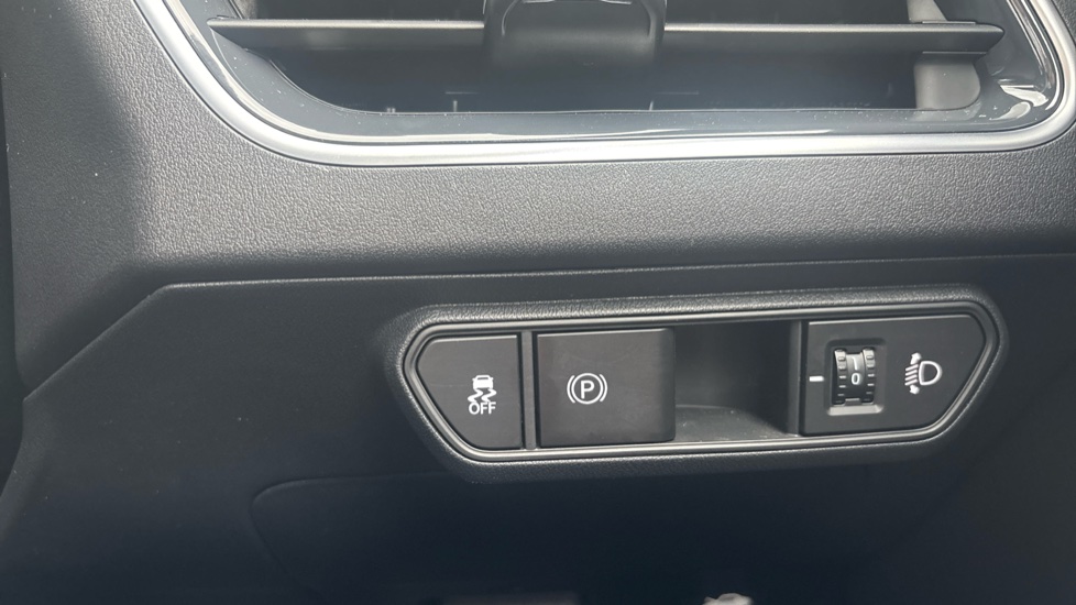 Kia K4 1.0T-GDi 115 48V GT-Line S 5dr DCT Petrol Hatchback - Image 24