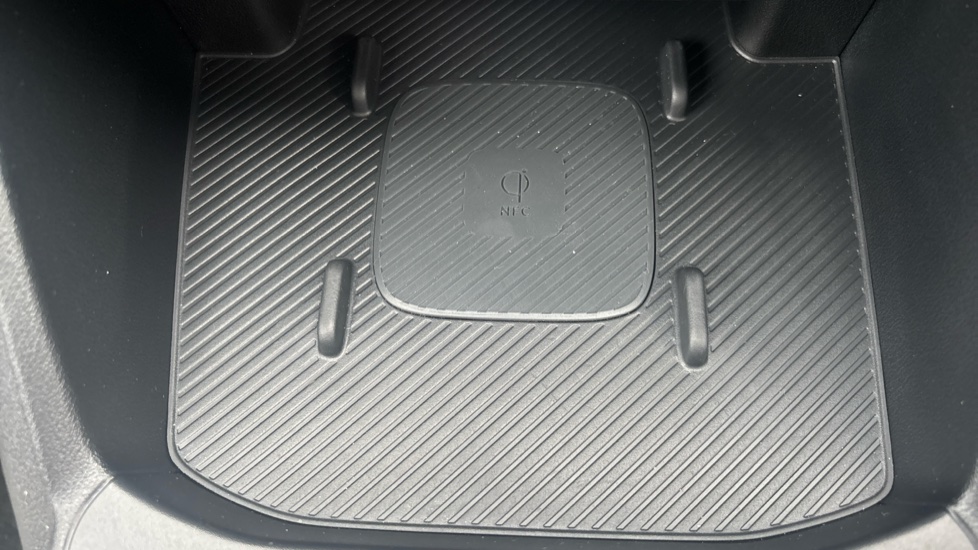 Kia K4 1.0T-GDi 115 48V GT-Line S 5dr DCT Petrol Hatchback - Image 32