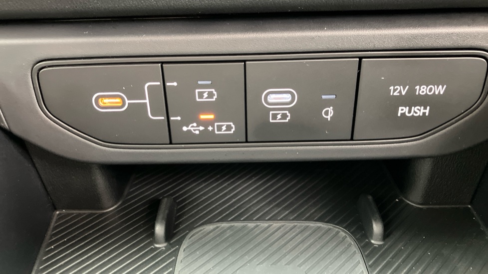 Kia K4 1.0T-GDi 115 48V GT-Line 5dr DCT Petrol Hatchback - Image 36