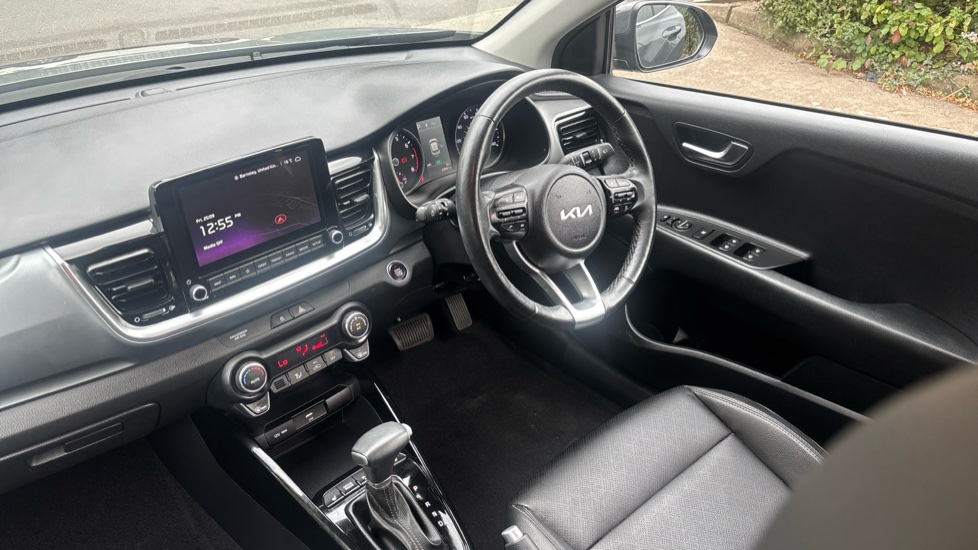 Kia Stonic 1.0T GDi 48V 3 5dr DCT Petrol Estate - Image 9