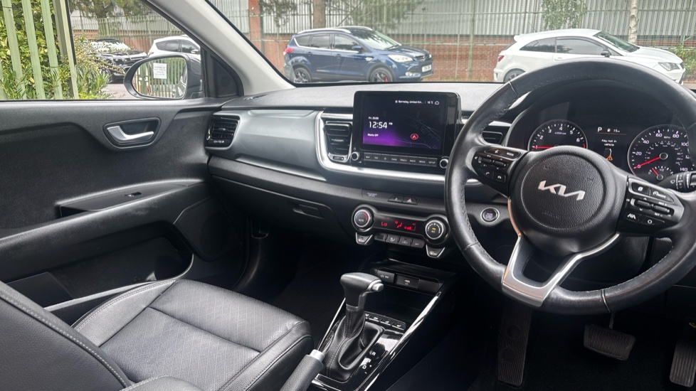 Kia Stonic 1.0T GDi 48V 3 5dr DCT Petrol Estate - Image 11