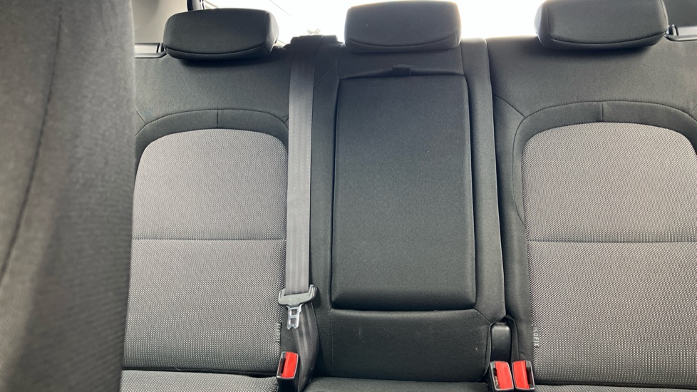 Kia Ceed 1.6 GDi ISG 2 5dr Petrol Hatchback - Image 15