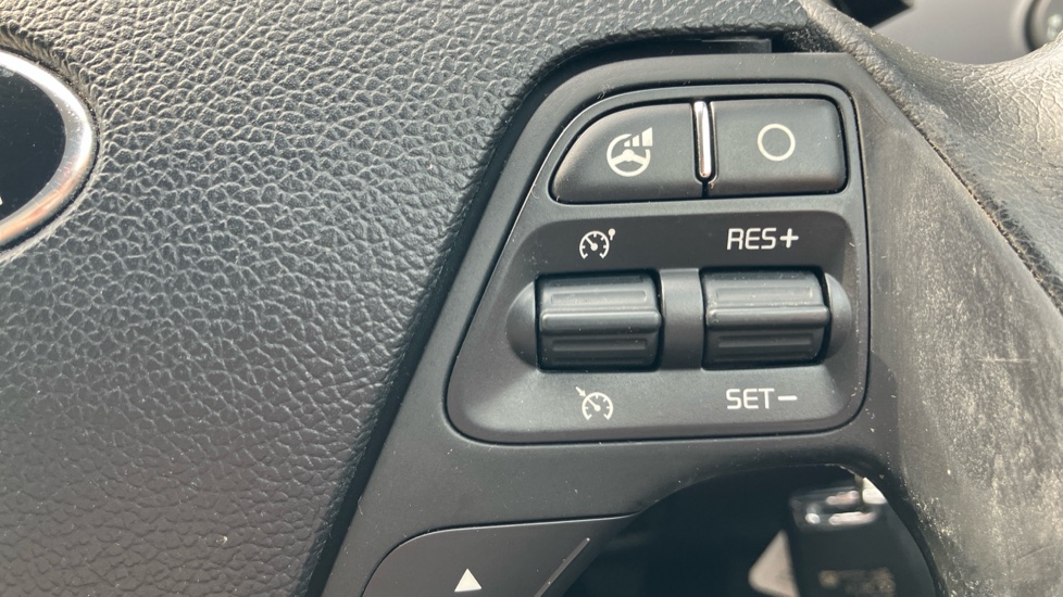 Kia Ceed 1.6 GDi ISG 2 5dr Petrol Hatchback - Image 24