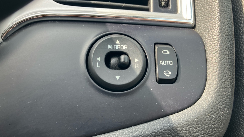 Kia Ceed 1.6 GDi ISG 2 5dr Petrol Hatchback - Image 25