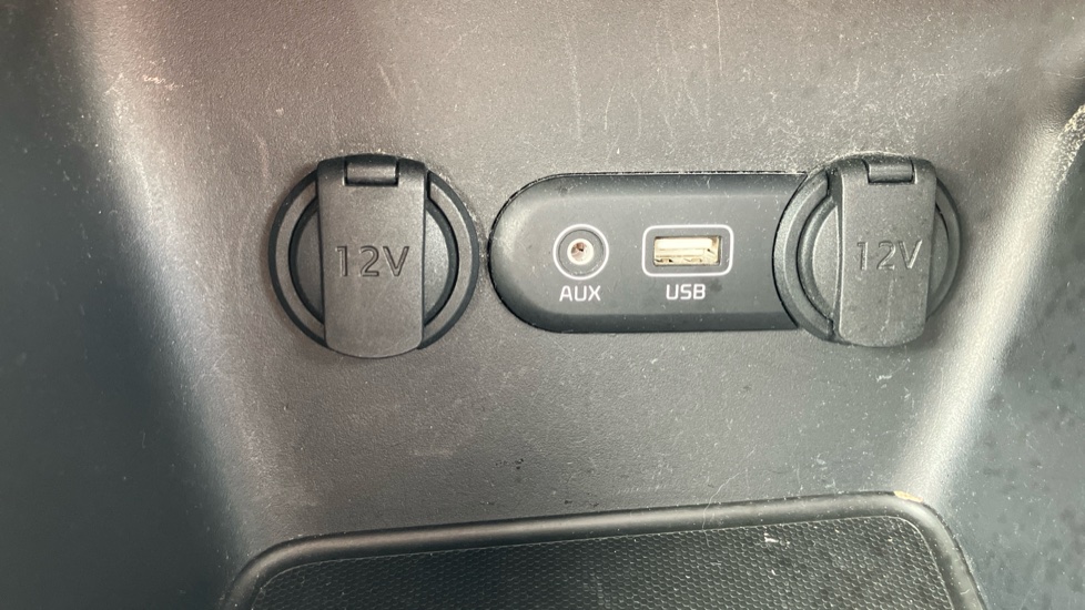 Kia Ceed 1.6 GDi ISG 2 5dr Petrol Hatchback - Image 32