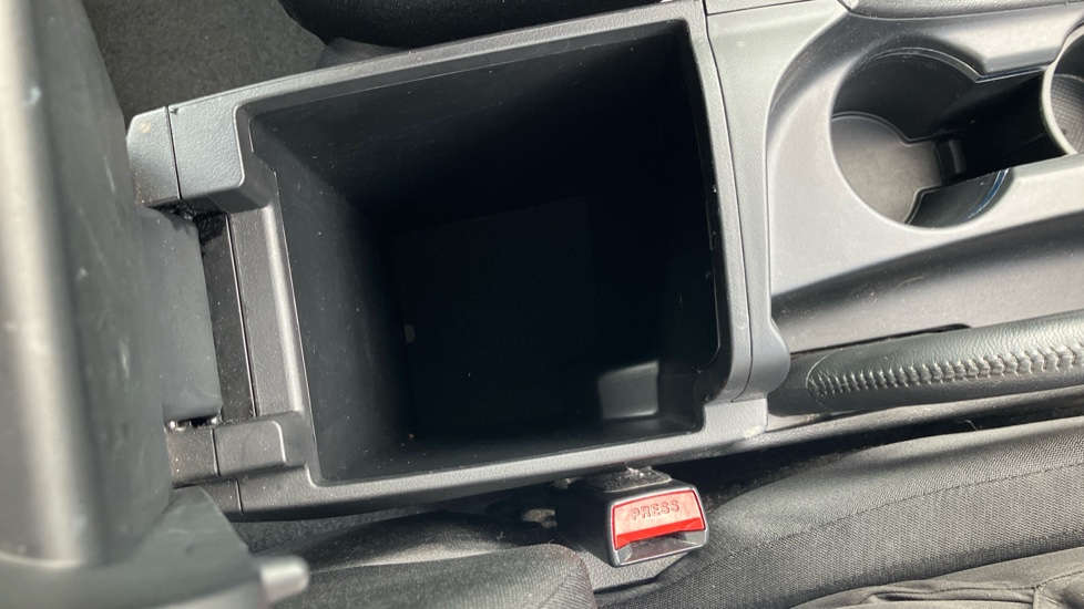 Kia Ceed 1.6 GDi ISG 2 5dr Petrol Hatchback - Image 33