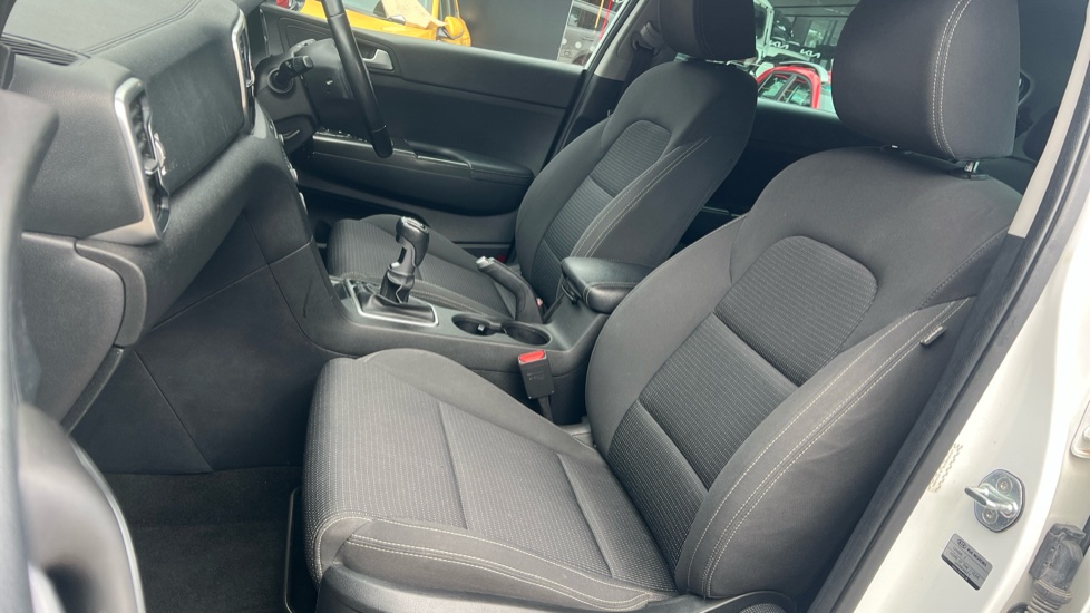 Kia Sportage 1.6 GDi ISG 2 5dr Petrol Estate - Image 21