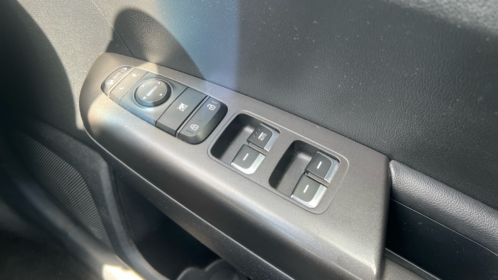 Kia Sportage 1.6 GDi ISG 2 5dr Petrol Estate - Image 33