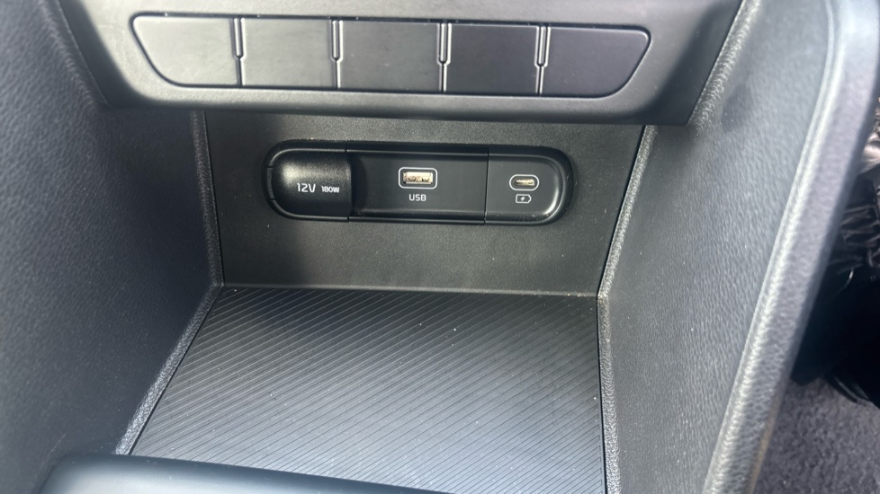 Kia Sportage 1.6T GDi ISG 2 5dr Petrol Estate - Image 29