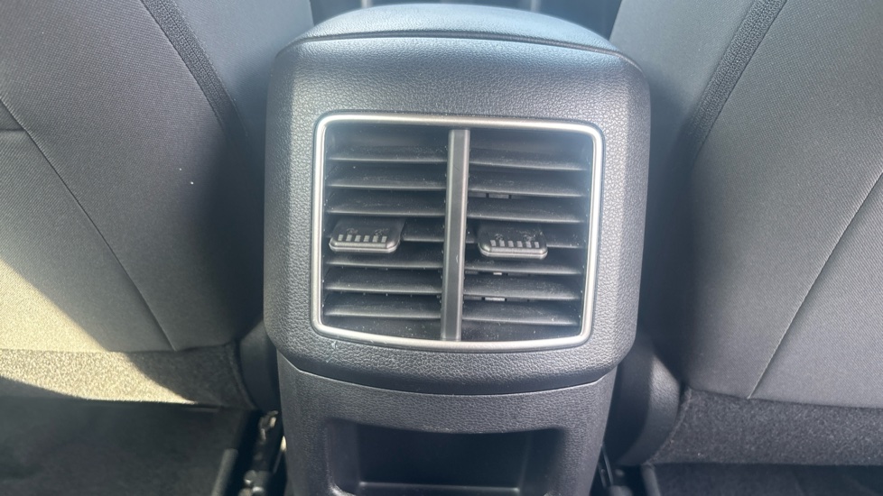 Kia Sportage 1.6T GDi ISG 2 5dr Petrol Estate - Image 34