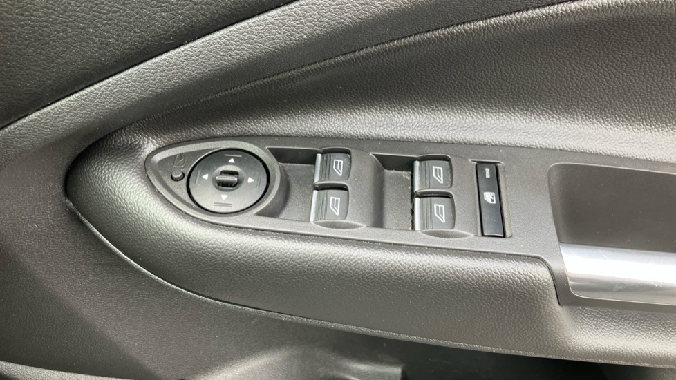Ford Kuga 2.0 TDCi Titanium 5dr 2WD Diesel Estate - Image 22