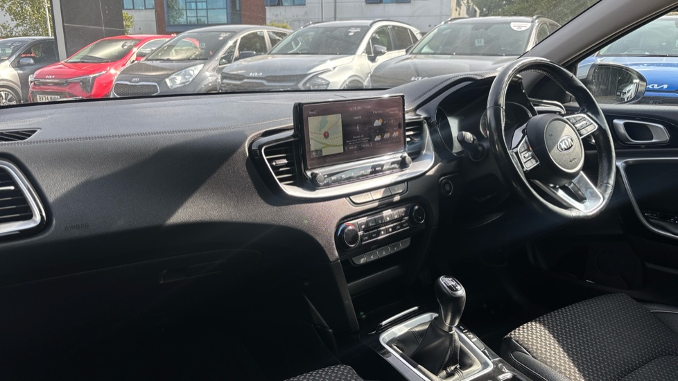 Kia Xceed 1.0T GDi ISG 3 5dr Petrol Hatchback - Image 9