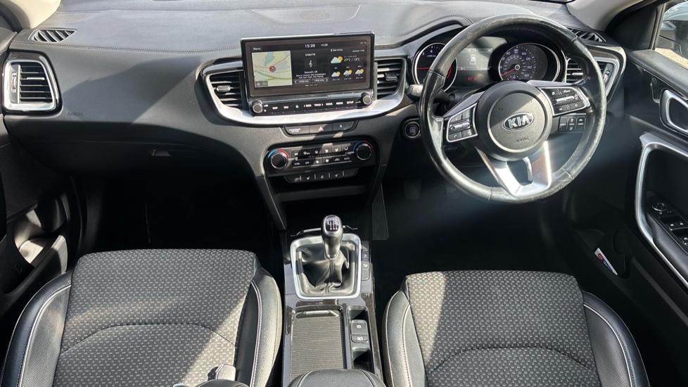 Kia Xceed 1.0T GDi ISG 3 5dr Petrol Hatchback - Image 10