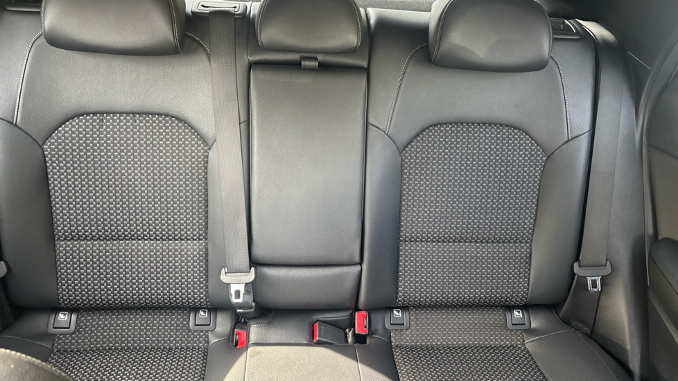 Kia Xceed 1.0T GDi ISG 3 5dr Petrol Hatchback - Image 15