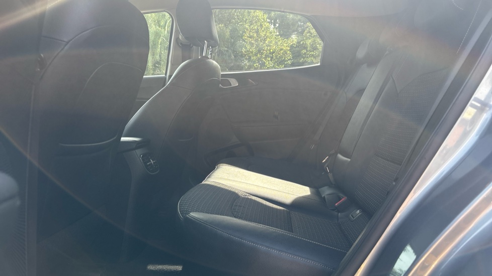 Kia Xceed 1.0T GDi ISG 3 5dr Petrol Hatchback - Image 16