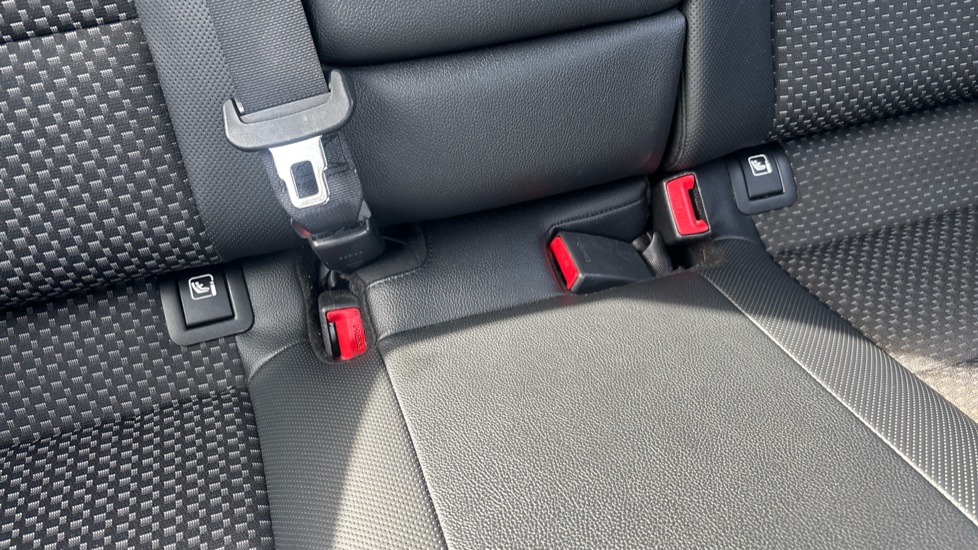 Kia Xceed 1.0T GDi ISG 3 5dr Petrol Hatchback - Image 17